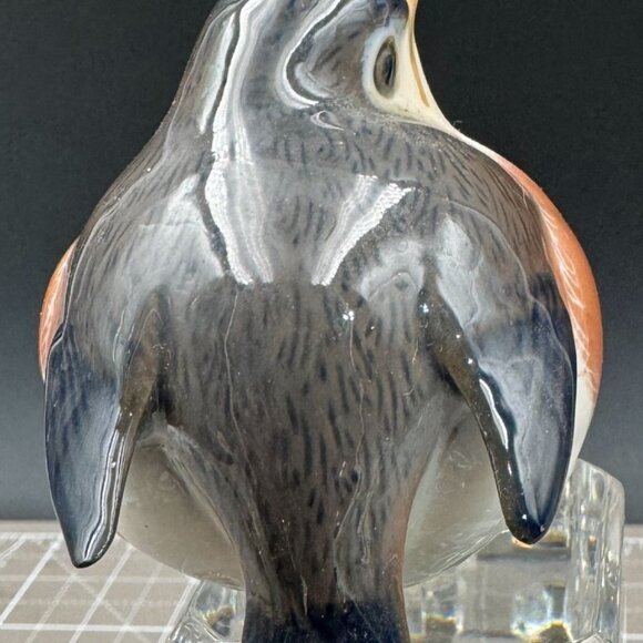 Royal Copenhagen Porcelain Robin Bird Figurine 2266 Denmark Collectible - Picture 4 of 6